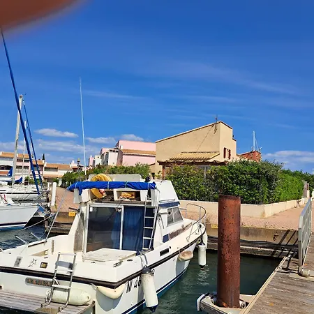 빌라 Sur L'ile Des Marinas Avec Piscine, Parking Et Ponton Prive