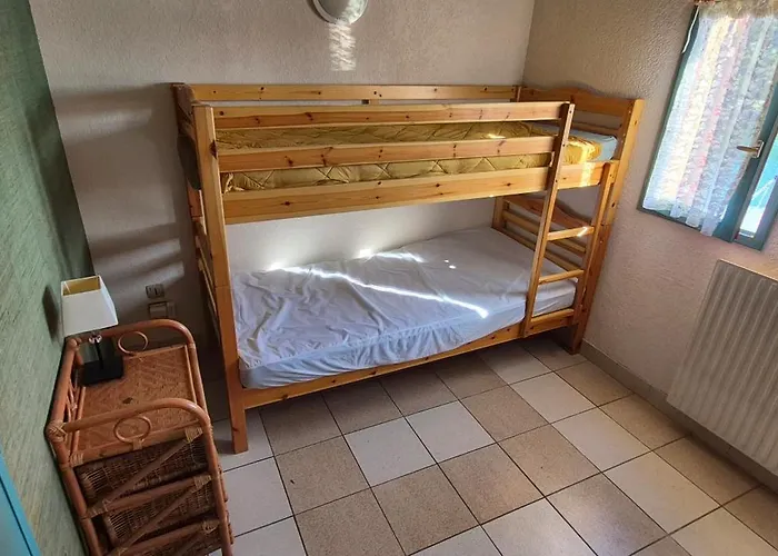 빌라 Sur L'ile Des Marinas Avec Piscine, Parking Et Ponton Prive *