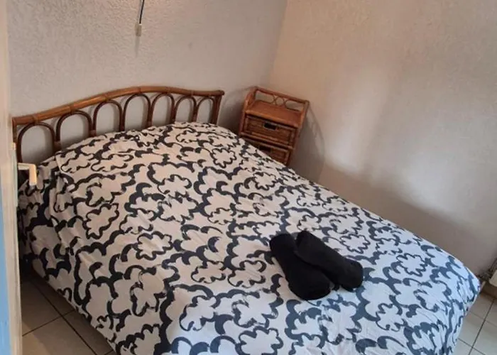 빌라 Sur L'ile Des Marinas Avec Piscine, Parking Et Ponton Prive *