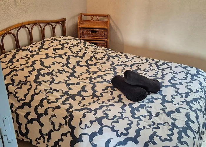 빌라 Sur L'ile Des Marinas Avec Piscine, Parking Et Ponton Prive *