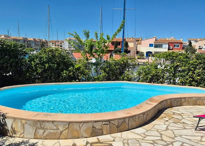 Sur L'ile Des Marinas Avec Piscine, Parking Et Ponton Prive 아그