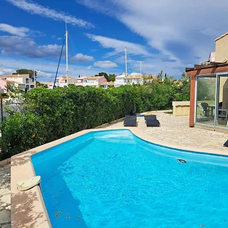 Villa Sur L'ile Des Marinas Avec Piscine, Parking Et Ponton Prive Agde