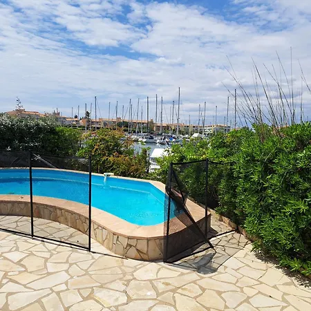 Willa Sur L'ile Des Marinas Avec Piscine, Parking Et Ponton Prive *