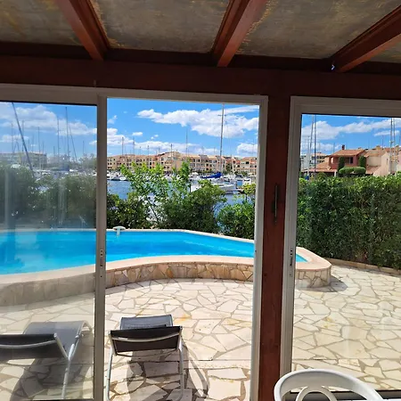 Willa Sur L'ile Des Marinas Avec Piscine, Parking Et Ponton Prive *