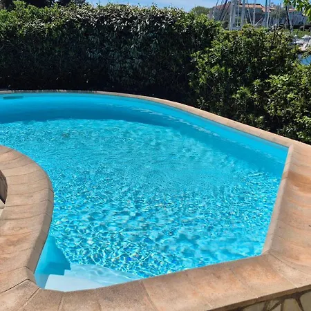 Sur L'ile Des Marinas Avec Piscine, Parking Et Ponton Prive Willa *