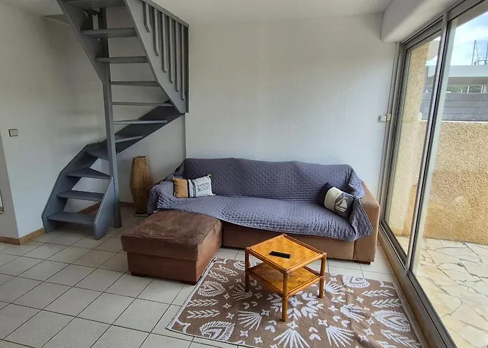 ヴィラ Sur L'ile Des Marinas Avec Piscine, Parking Et Ponton Prive *