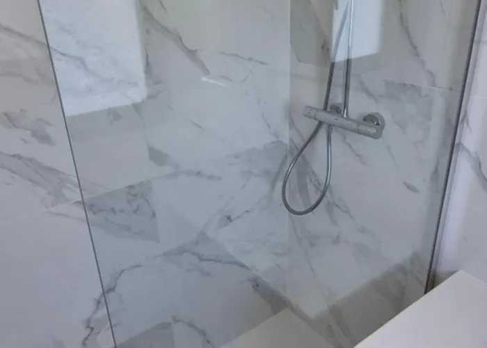 Sur L'ile Des Marinas Avec Piscine, Parking Et Ponton Prive ヴィラ アグド