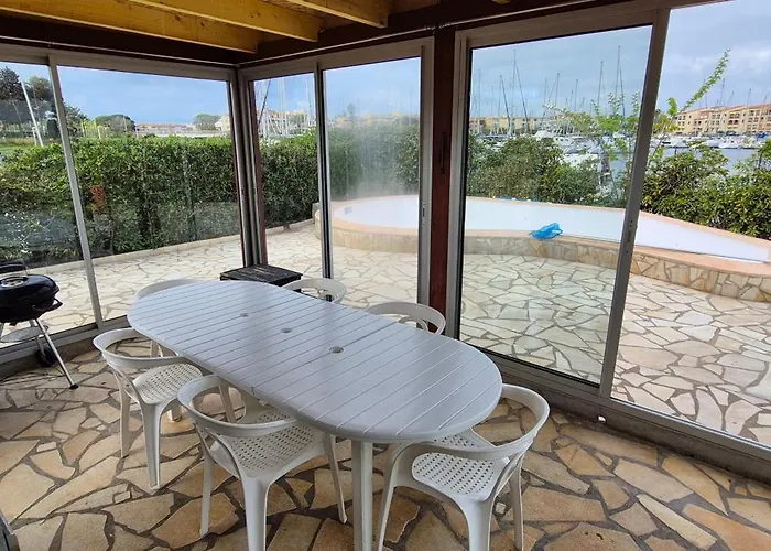 ヴィラ Sur L'ile Des Marinas Avec Piscine, Parking Et Ponton Prive アグド